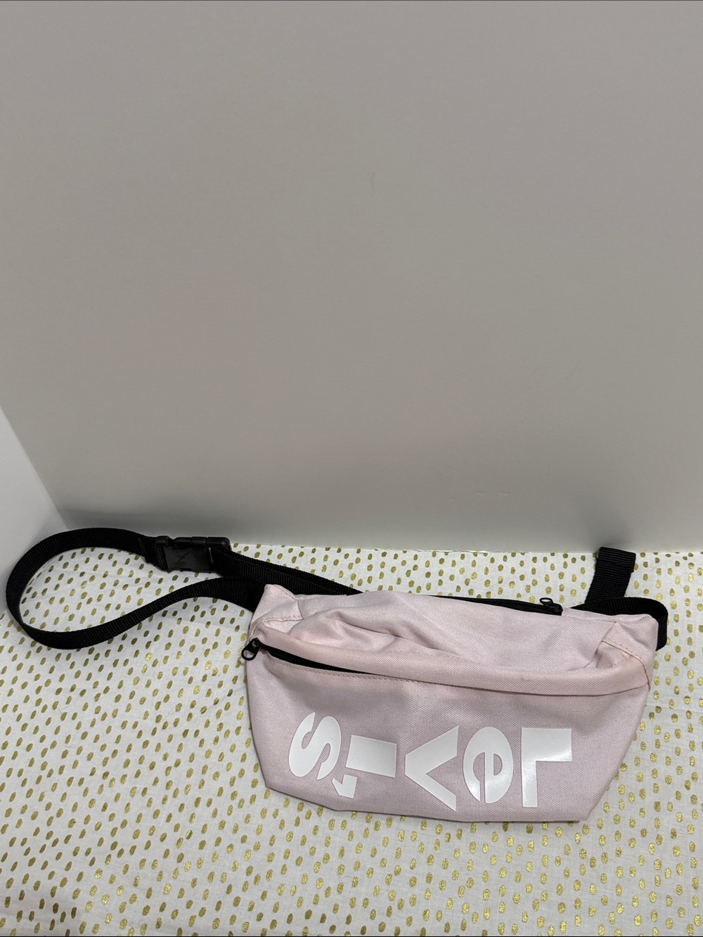 Levi’s Light Pink Logo Belt Bag